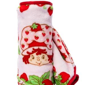 Strawberry Shortcake Plush Blanket